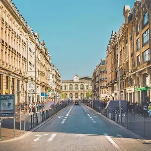 Appartement Cosy Sur La Prestigieuse Rue Faidherbe, A Deux Pas De La Gare Flandre, Lille