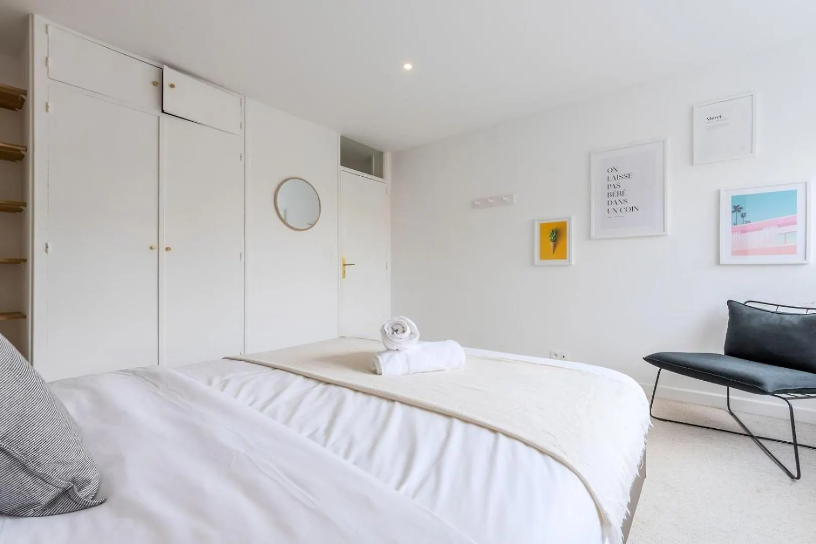 Large 130 M² 4-Bedroom Apartment Lille 0*,